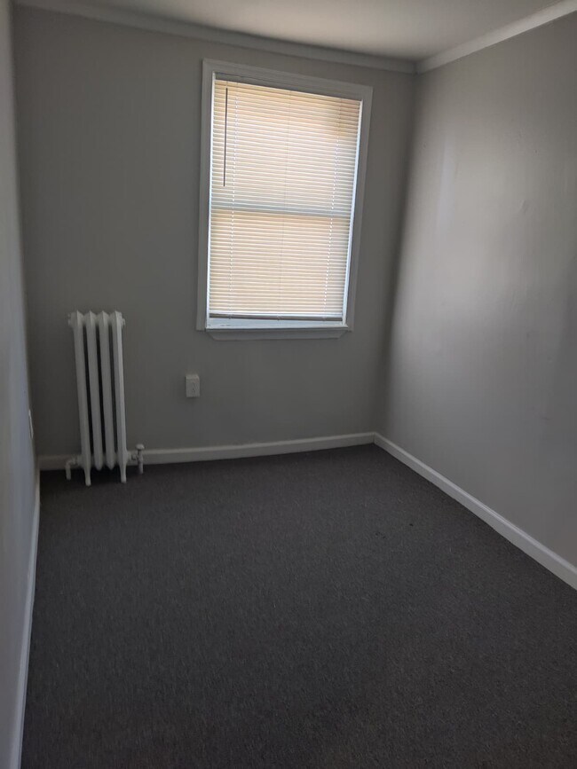 Building Photo - 1530 S Corlies St