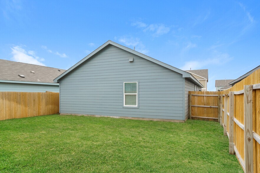 Building Photo - 4243 Southton Mere