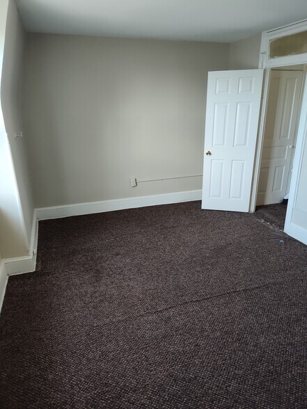 Bedroom 3 - 1224 Eckert Ave