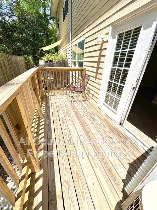 Building Photo - 732 E Mack Bayou Dr