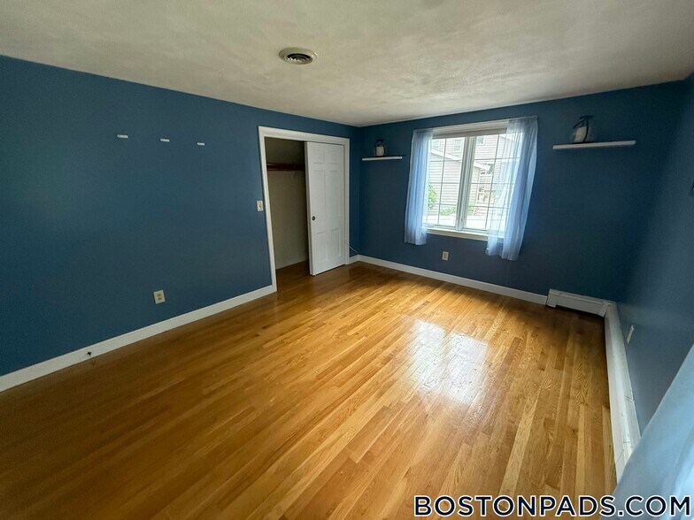 Building Photo - 78 Rosewood Dr