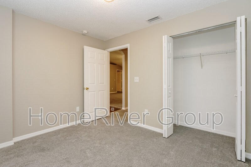 Building Photo - 42 Beacon Mill Ln