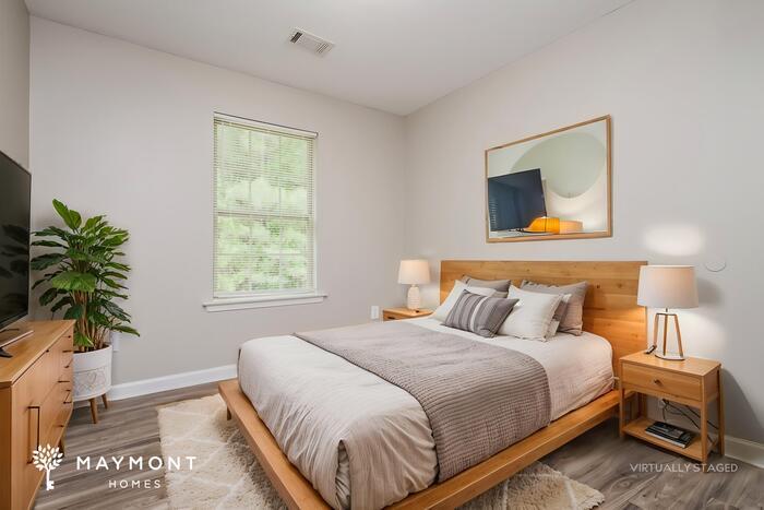 Building Photo - 3013 Bonnes Dr
