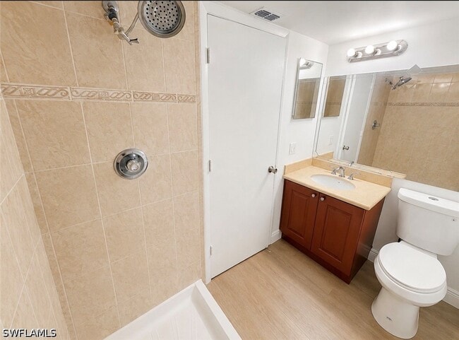 Building Photo - 161 Santa Clara Dr