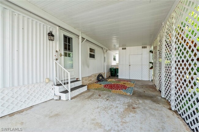 Building Photo - 40 Lemans Dr