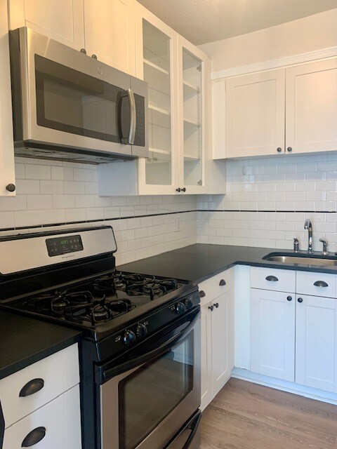 Building Photo - 1703 Bellevue Ave