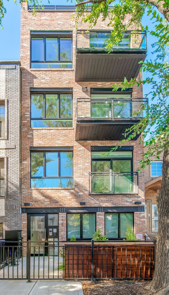 Building Photo - 1129 Halsey St