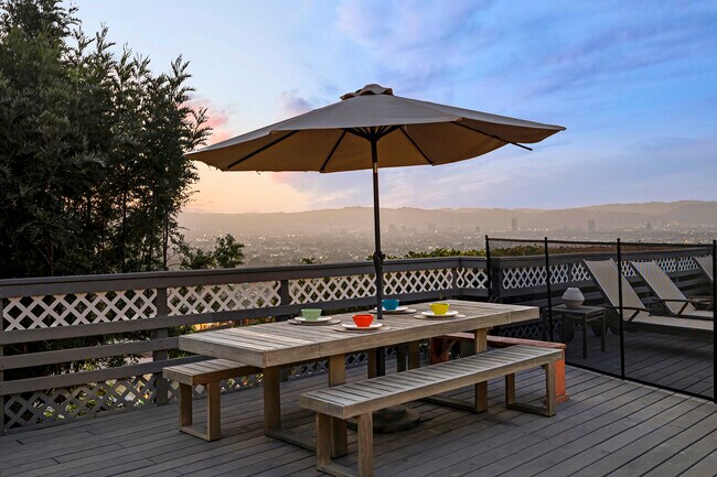 Sunset - 4557 Don Milagro Dr