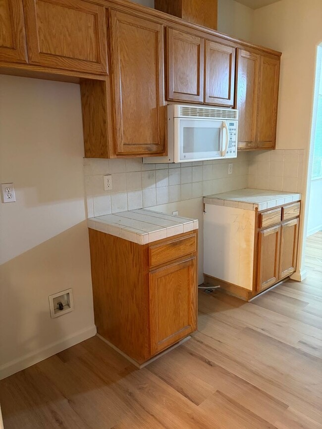 Building Photo - Spacious Single Story Home with Large Private Backyard & Covered Patio