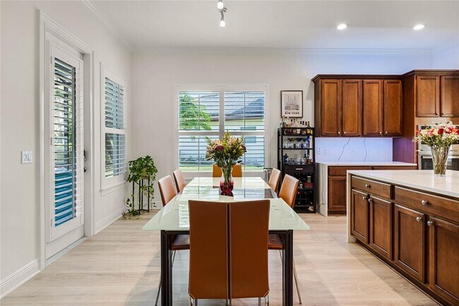 Building Photo - 3609 Simonton Pl