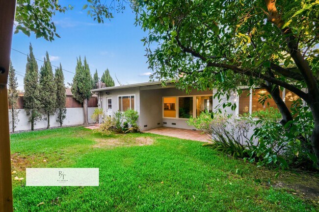 Building Photo - 6928 Vanscoy Ave
