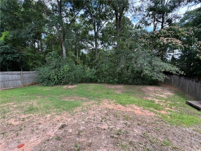 Building Photo - 8450 N Kendall Ct