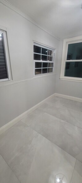 Office - 34 Waverly St