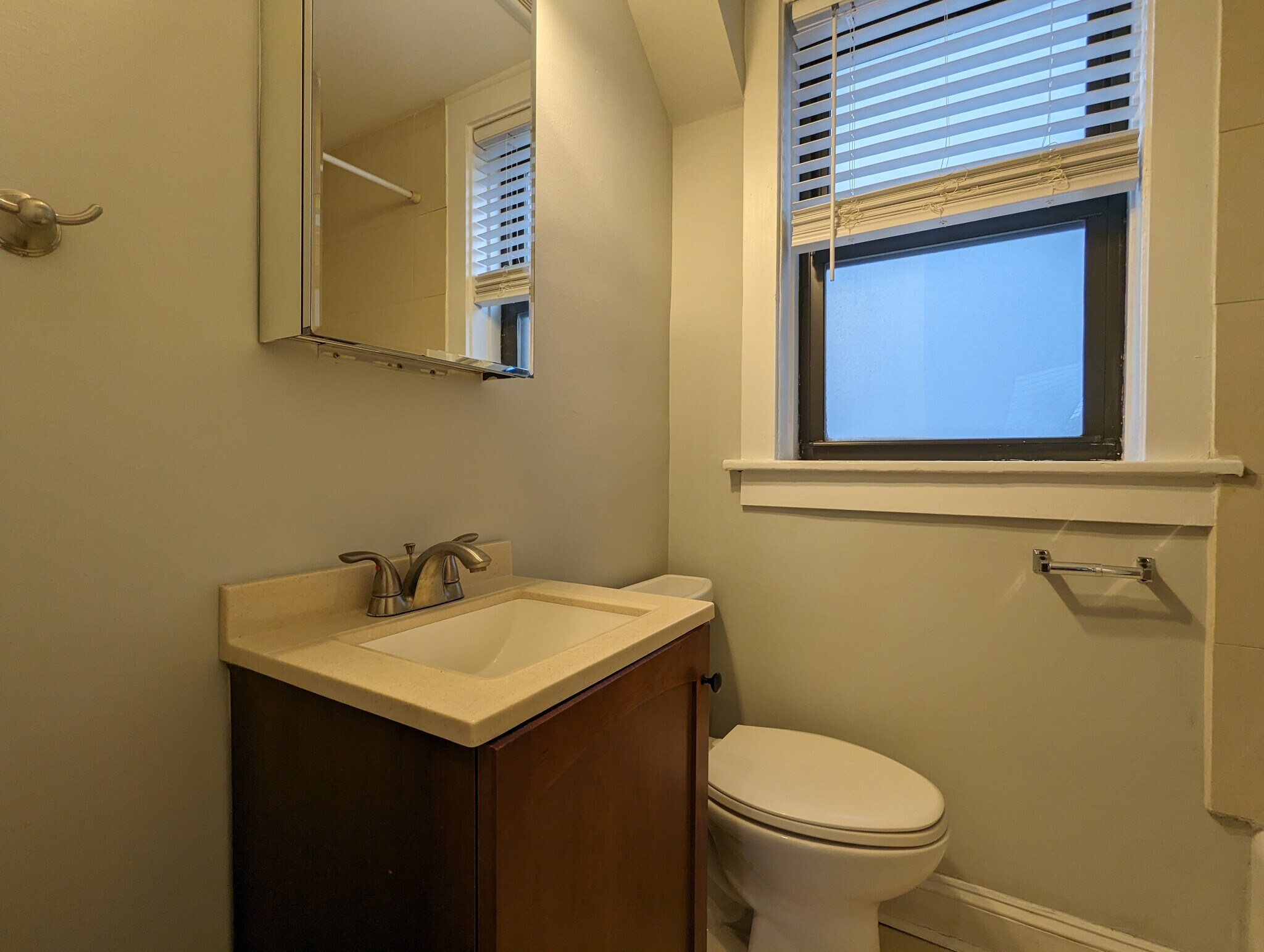 Building Photo - 618 W Patterson