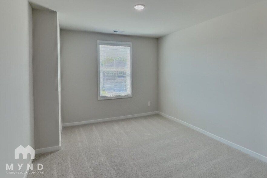 Building Photo - 412 Southland Dr