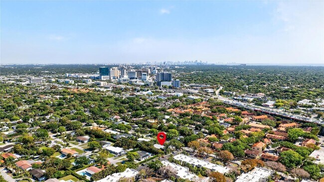 Building Photo - 10142 SW 79th Ave