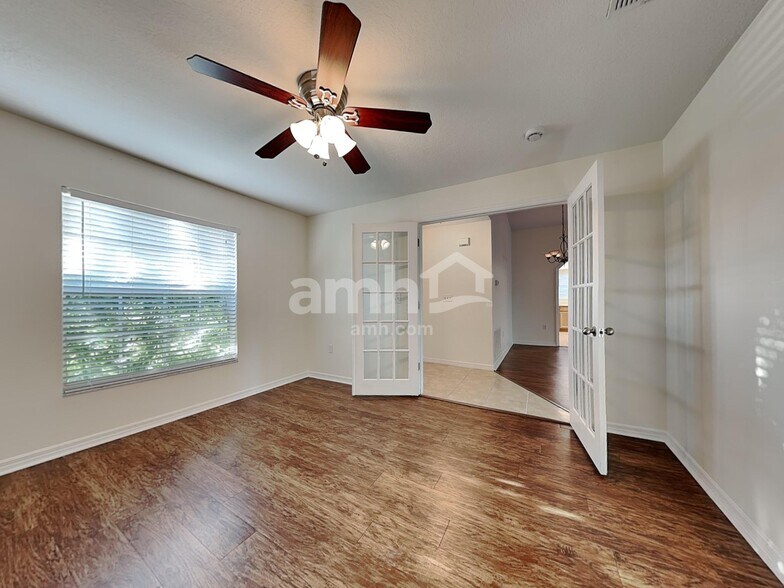 Building Photo - 1621 Christa Ct