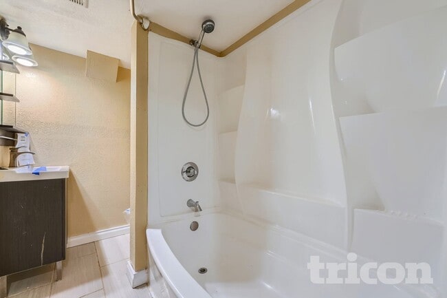 Building Photo - 19714 E Harvard Dr