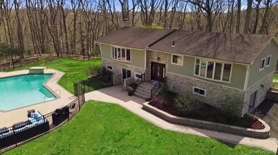 Building Photo - 263 Oyster Bay Road