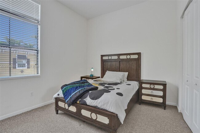 Building Photo - 12471 NW 32nd Manor