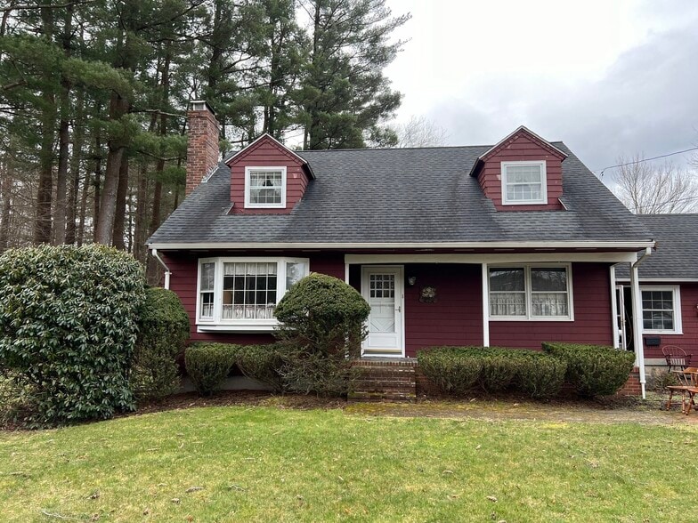 Primary Photo - 1 Pinewood Rd