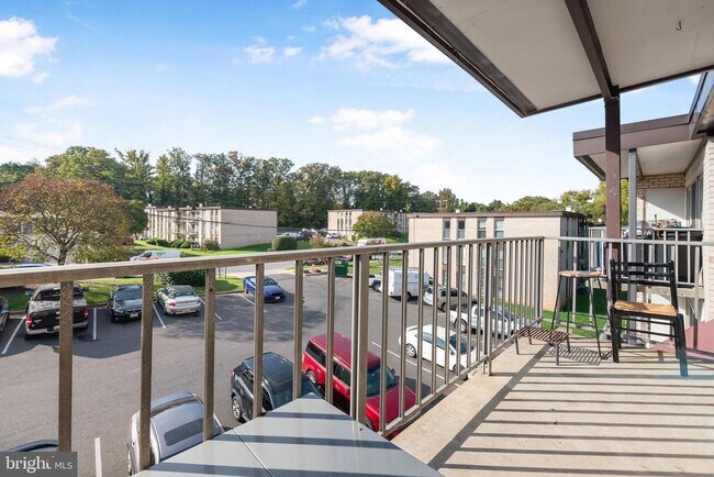 Building Photo - 5204 Newton St