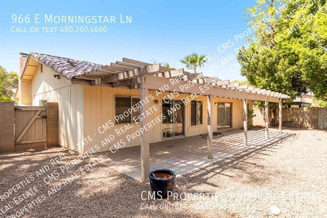 Building Photo - 966 E Morningstar Ln