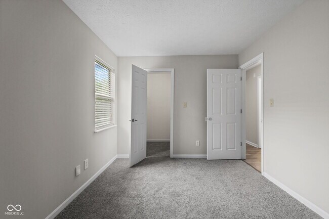 Building Photo - 6815 Cherry Laurel Ln