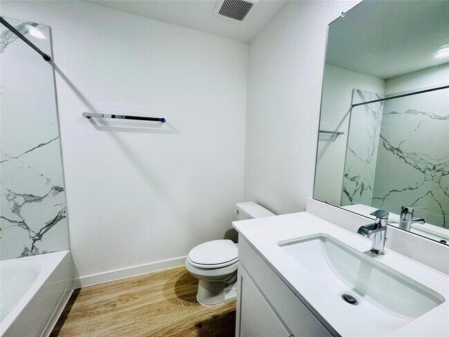 Building Photo - 30703 Castle Cove Dr