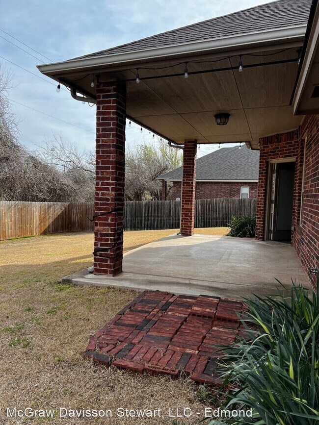 Building Photo - 3 br, 2 bath House - 1625 Savannah Lane