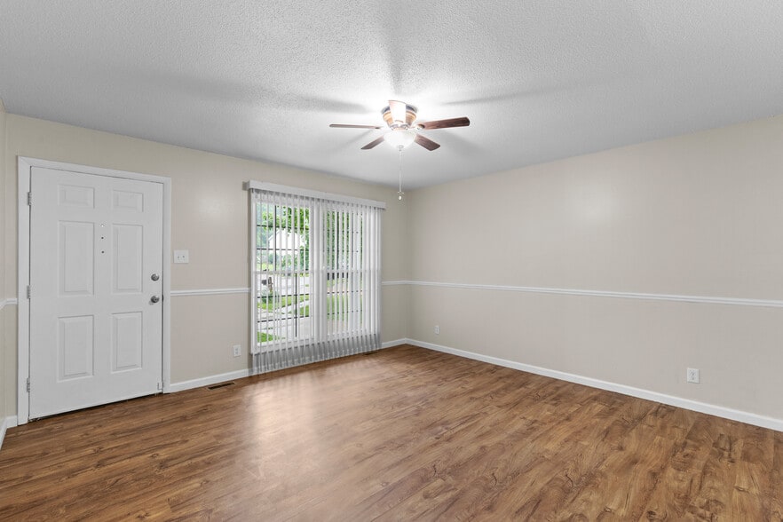 Building Photo - 3066 Grassy Valley Dr