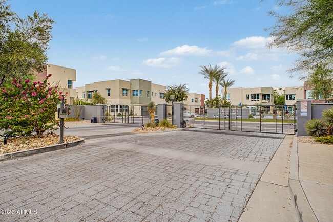 Building Photo - 9001 E San Victor Dr