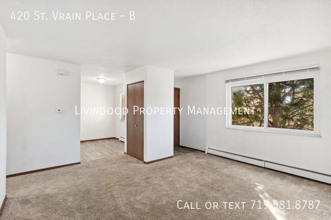 Building Photo - 420 St Vrain Pl