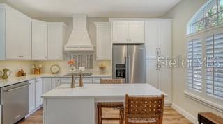Building Photo - 4060 Penshurst Park