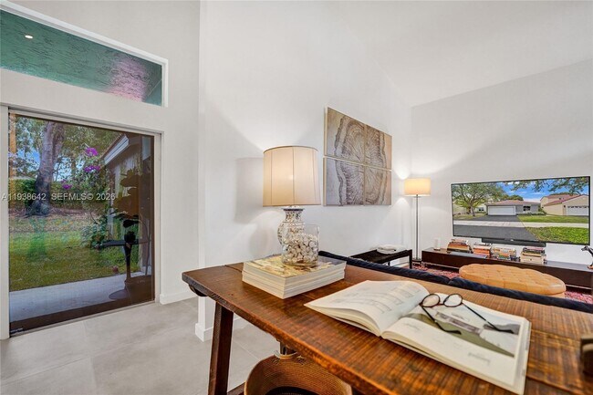 Building Photo - 648 Sand Creek Cir