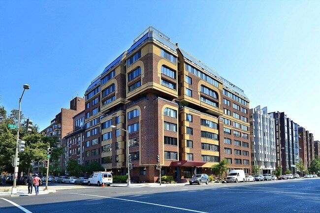 Building Photo - 1245 13th St NW