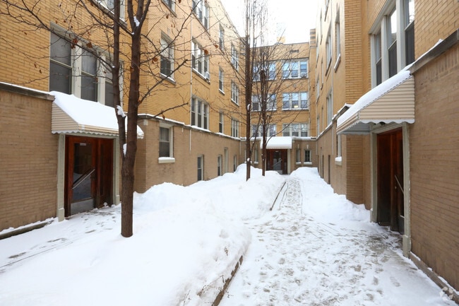 Building Photo - 1504-1508 N Kildare Ave