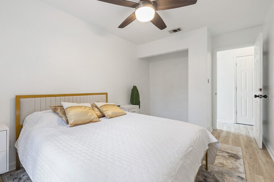 Building Photo - 1335 Nylic St