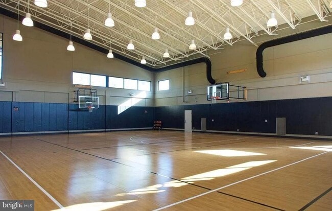 Building Photo - 44734 Roosevelt Sq