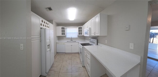 Building Photo - 4138 NW 12th Terrace