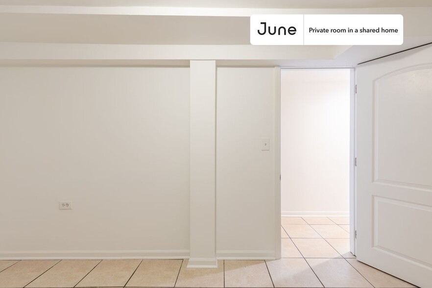 Building Photo - Room in Shared 3 bed/1 bath home