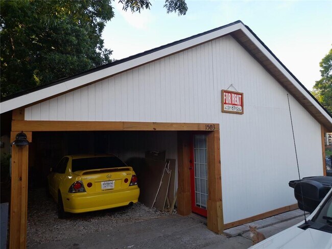 Building Photo - 1503 1/2 Noble St