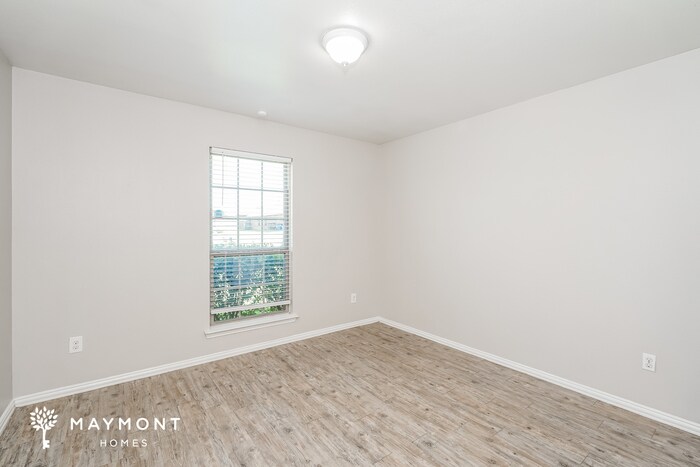 Building Photo - 936 Haley Dr
