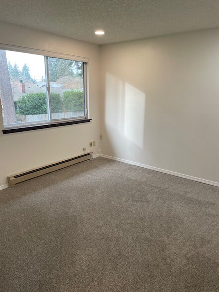 Building Photo - 4420 76th Ave W