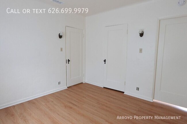 Building Photo - 3216 Brandon St