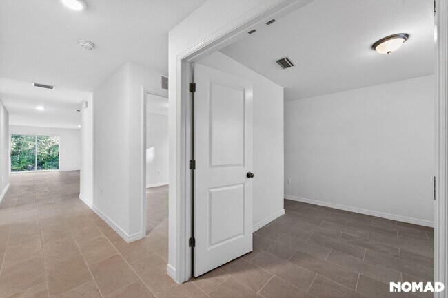 Building Photo - 18118 Sullivan Ave