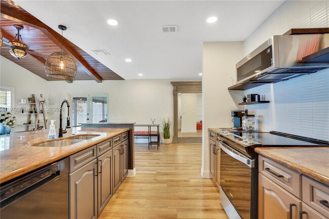 Building Photo - 1315 Gallinule Dr