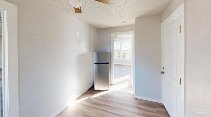 Building Photo - 1109 W Beech Ave