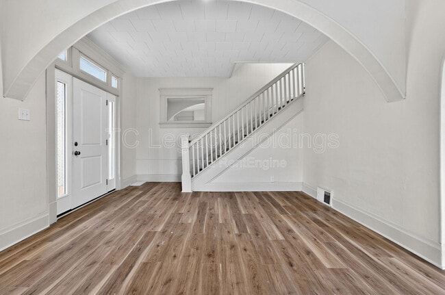 Building Photo - 1409 Hamill Ave