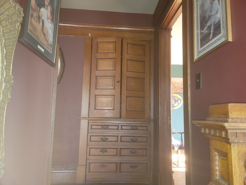 Hallway and floor - 408 E Boone St